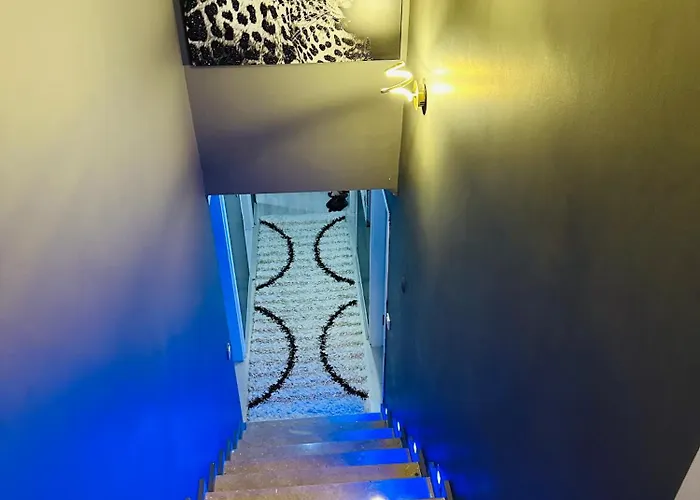 Akhome - Luxury Dublex